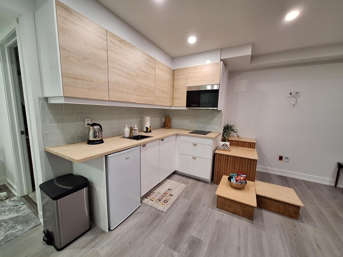 Independent Basement Studio Suite 오타와 외부 사진